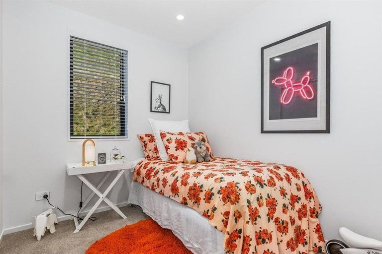 Photo of property in 33 Oakum Road, Whitby, Porirua, 5024