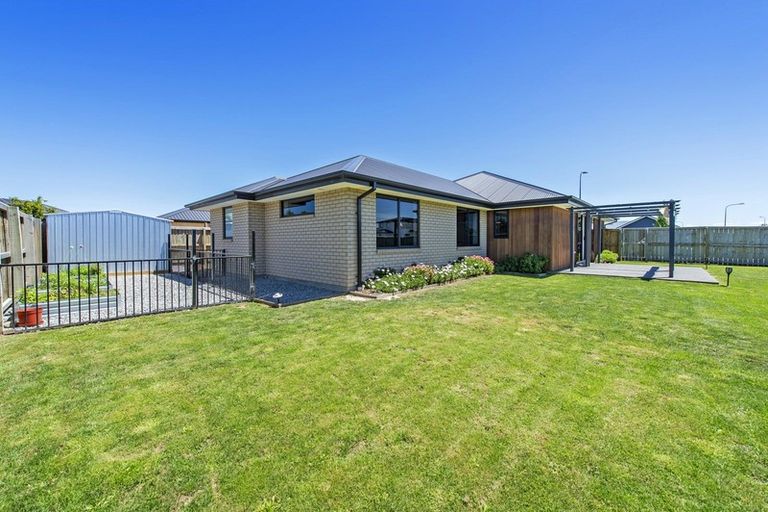 Photo of property in 1 Caracara Place, Rolleston, 7615