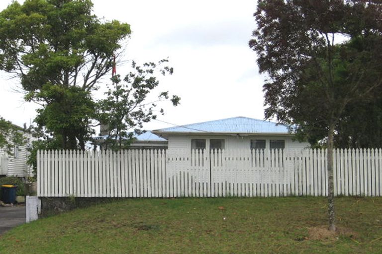 Photo of property in 61 Moire Road, Massey, Auckland, 0614