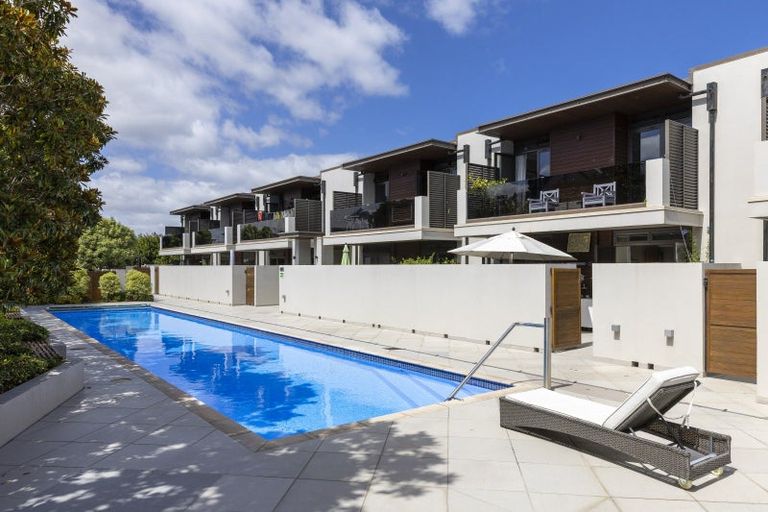 Photo of property in 88 Lake Terrace, Taupo, 3330