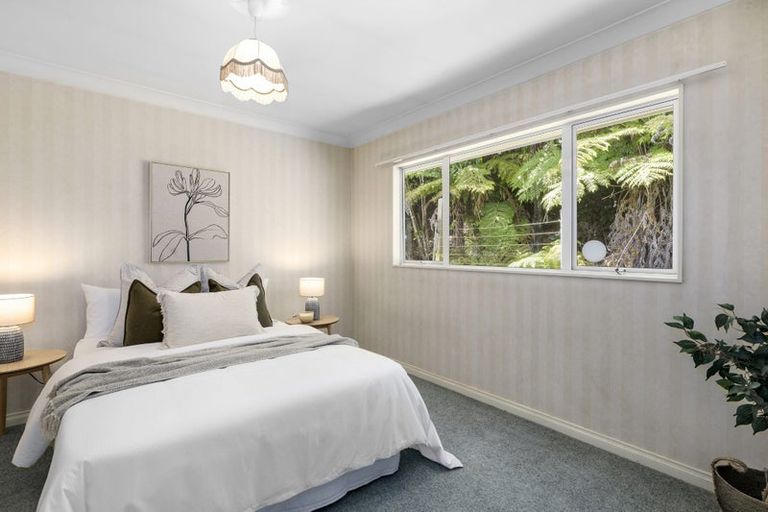 Photo of property in 233a Whites Line East, Waiwhetu, Lower Hutt, 5010
