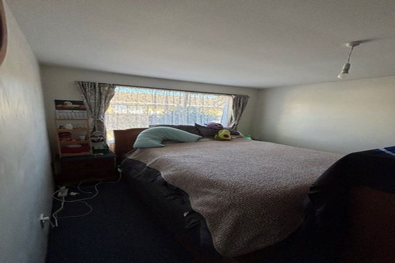 Photo of property in 2/74 Solomon Avenue, Redwood, Christchurch, 8051