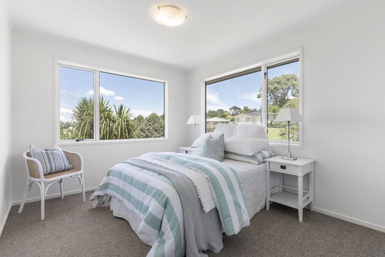 Photo of property in 67a Ayton Drive, Totara Vale, Auckland, 0629