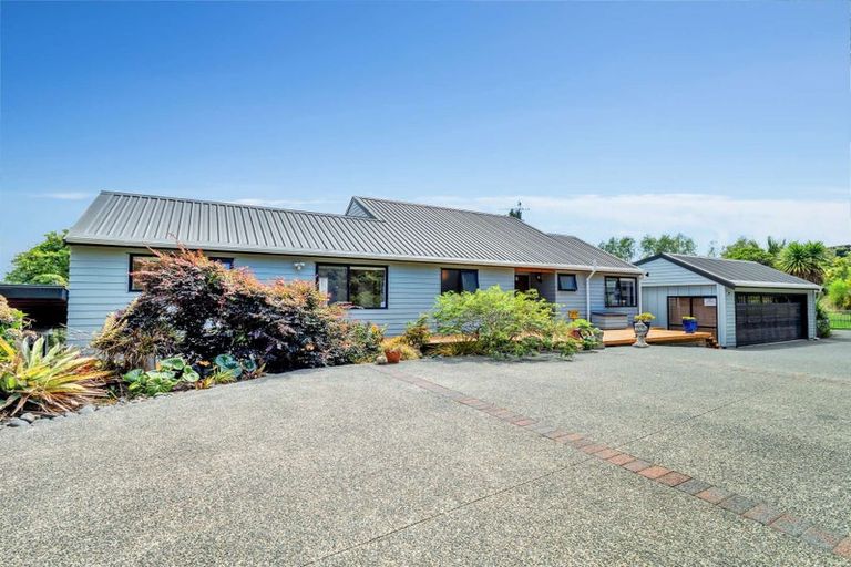 Photo of property in 11 North Way, Titirangi, Auckland, 0604