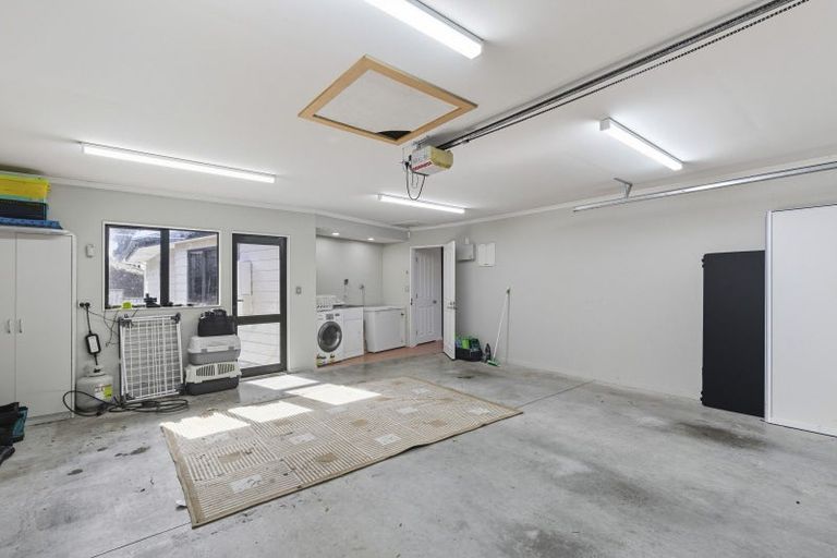 Photo of property in 5 Rotokare Crescent, Whalers Gate, New Plymouth, 4310