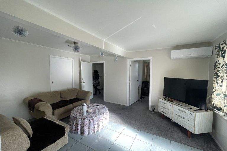 Photo of property in 79 Gardner Avenue, New Lynn, Auckland, 0600