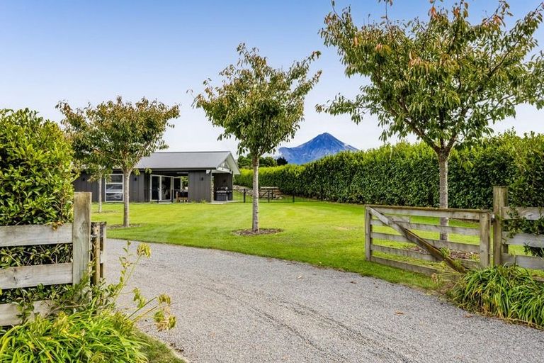 Photo of property in 423 Cardiff Road, Pembroke, Stratford, 4391