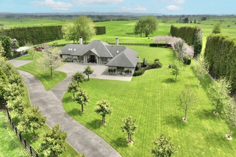 Photo of property in 195 Batty Road, Kingseat, Papakura, 2580