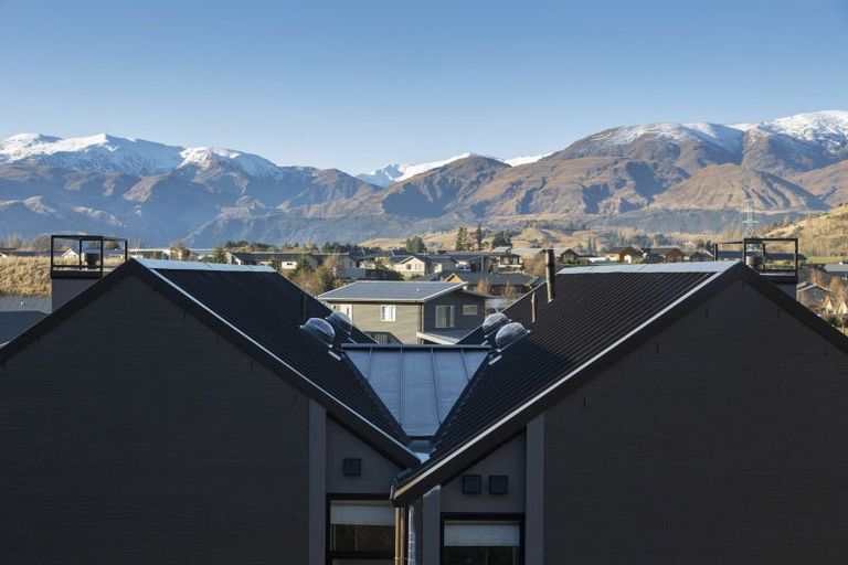 Photo of property in Kawarau Heights, 10 Alpine Avenue, 9304