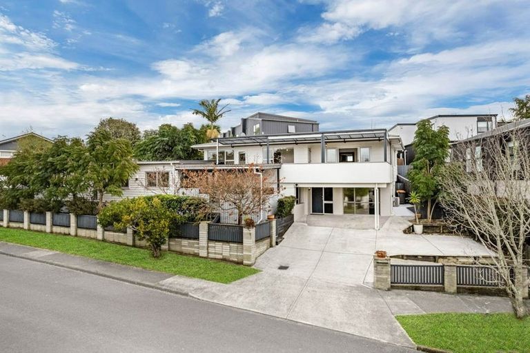 Photo of property in 4 Bacot Place, Howick, Auckland, 2014