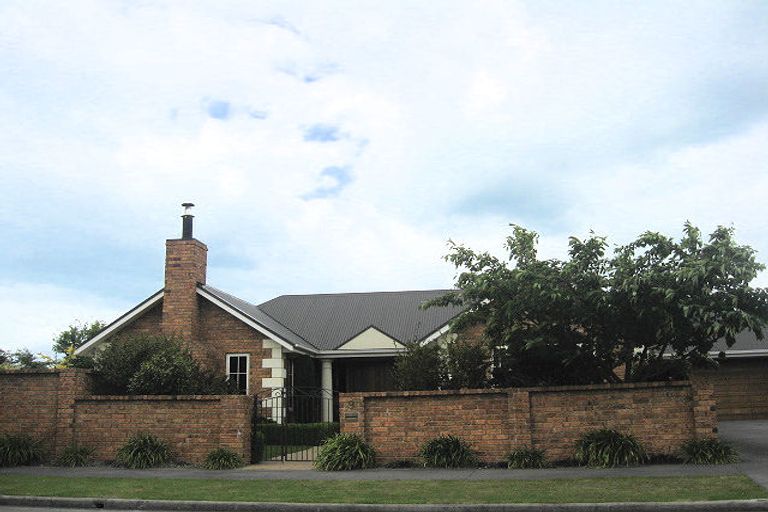 Photo of property in 9 Quantock Place, Burwood, Christchurch, 8083