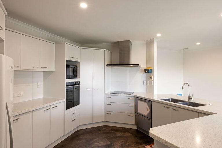 Photo of property in 6 Bouverie Crescent, Flagstaff, Hamilton, 3210