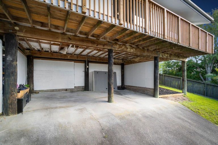 Photo of property in 59 Reynella Drive, Massey, Auckland, 0614