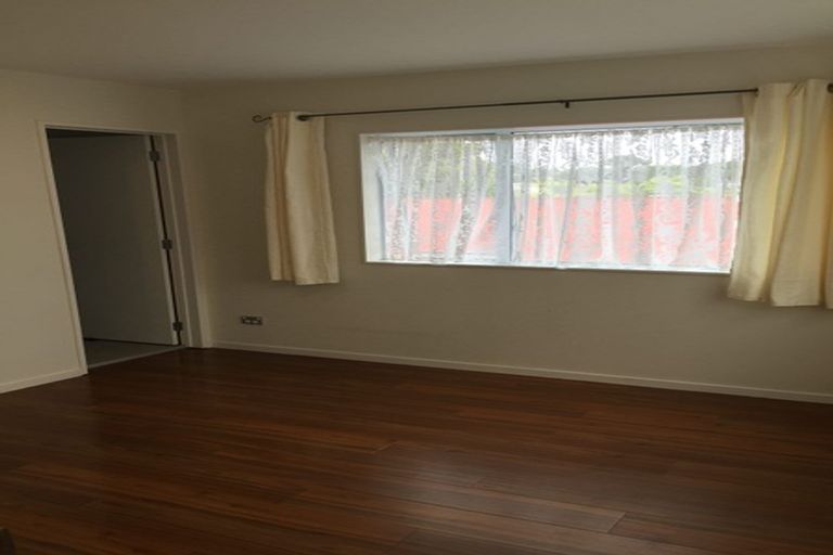 Photo of property in 27 Tonkin Drive, Sunnynook, Auckland, 0620