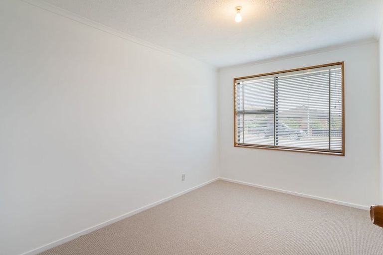 Photo of property in 1/82 Waratah Street, Avondale, Christchurch, 8061