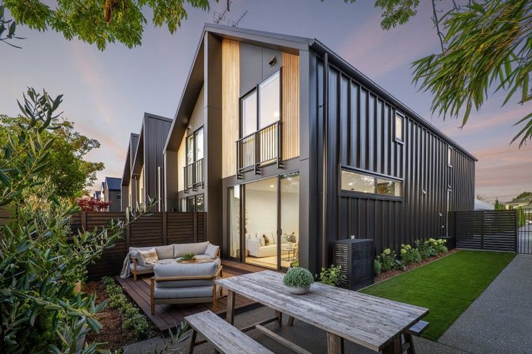 Photo of property in 1/19 Champion Street, Edgeware, Christchurch, 8013