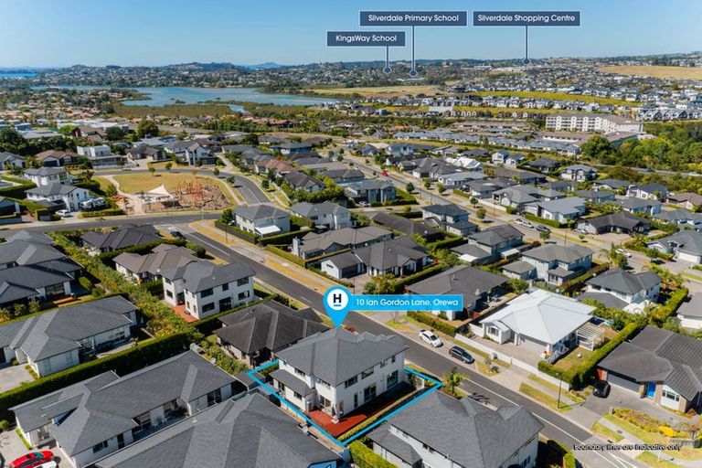 Photo of property in 10 Ian Gordon Lane, Orewa, 0931