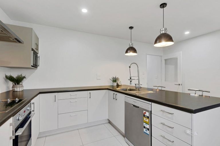 Photo of property in 6 Duggan Close, Rolleston, 7614