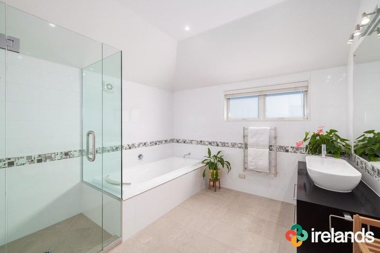 Photo of property in 39a Mcdougall Avenue, St Albans, Christchurch, 8014