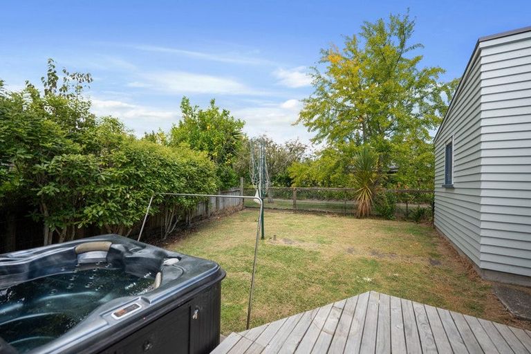 Photo of property in 140 Awaroa Road, Helensville, 0800