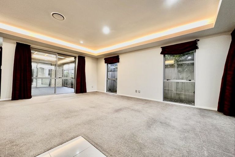 Photo of property in 18 Dromoland Drive, Flat Bush, Auckland, 2019