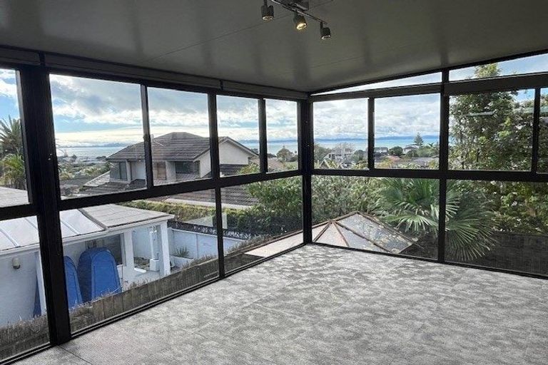 Photo of property in 2/170 Bucklands Beach Road, Bucklands Beach, Auckland, 2012