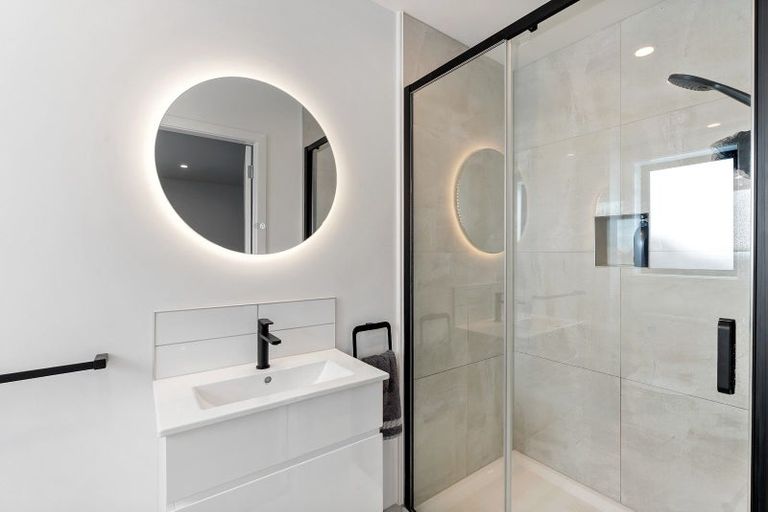 Photo of property in 3 Stockden Place, Karori, Wellington, 6012