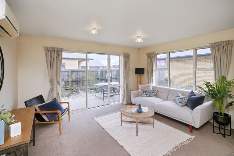 Photo of property in 2/353 Main South Road, Hornby, Christchurch, 8042