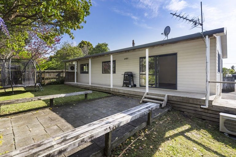 Photo of property in 1/3 Matama Road, Glen Eden, Auckland, 0602