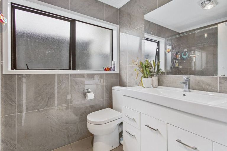 Photo of property in 18 Belinda Avenue, Flat Bush, Auckland, 2023