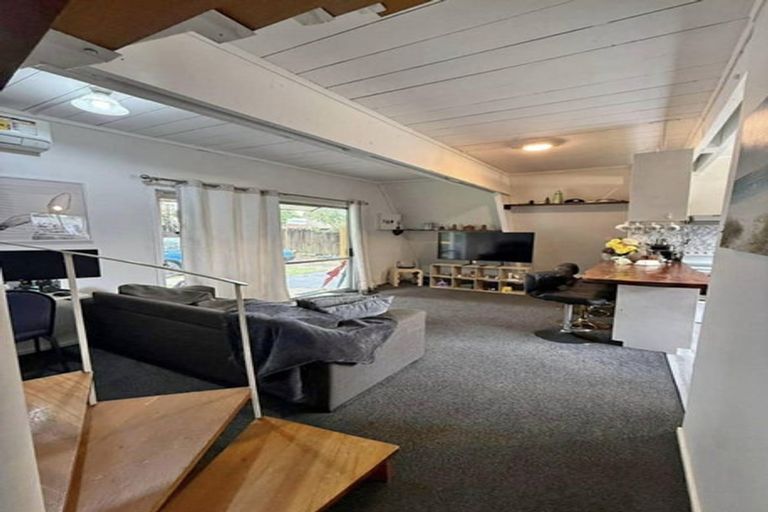 Photo of property in 7d June Place, Hamilton East, Hamilton, 3216