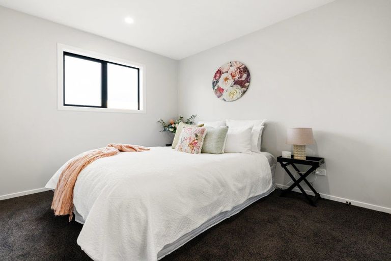 Photo of property in 2/1 Williams Place, Fairfield, Hamilton, 3214