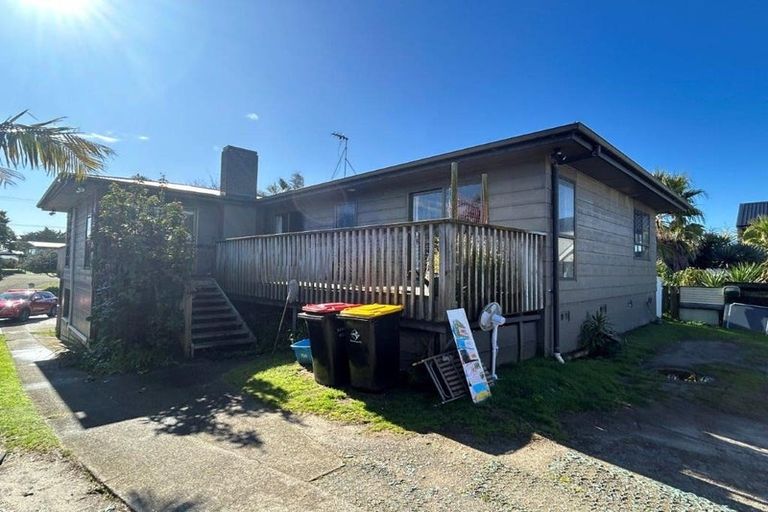 Photo of property in 1050 Papamoa Beach Road, Papamoa Beach, Papamoa, 3118