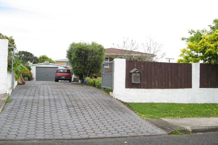 Photo of property in 6 Ngaio Avenue, Mangere Bridge, Auckland, 2022