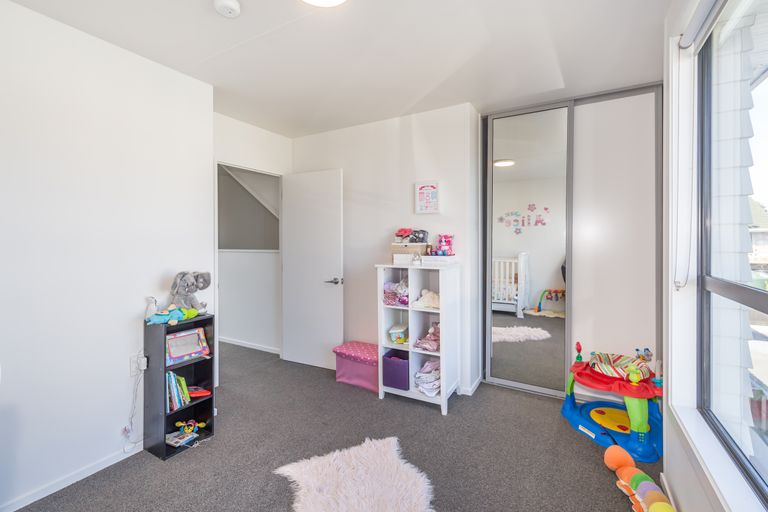 Photo of property in 13/14 Buffon Street, Waltham, Christchurch, 8023