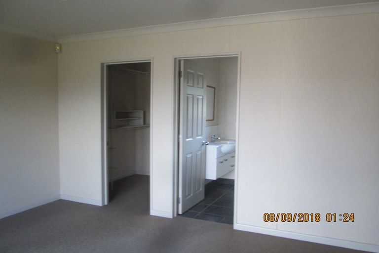 Photo of property in 48 Farnborough Drive, Nawton, Hamilton, 3200