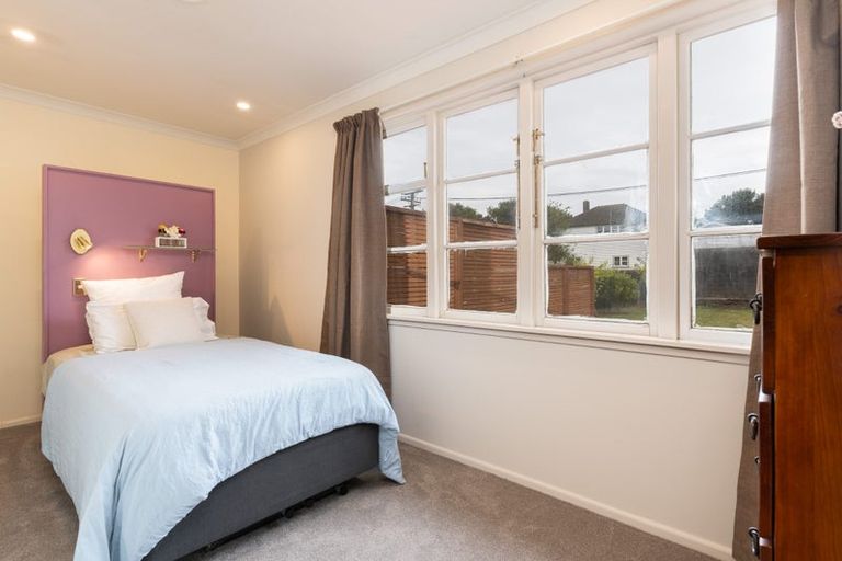 Photo of property in 27 Hewer Crescent, Naenae, Lower Hutt, 5011
