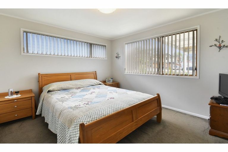 Photo of property in 7 Catkin Crescent, Papatoetoe, Auckland, 2025