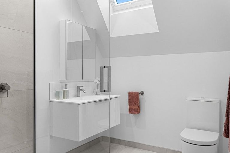 Photo of property in 42a Clare Road, St Albans, Christchurch, 8014