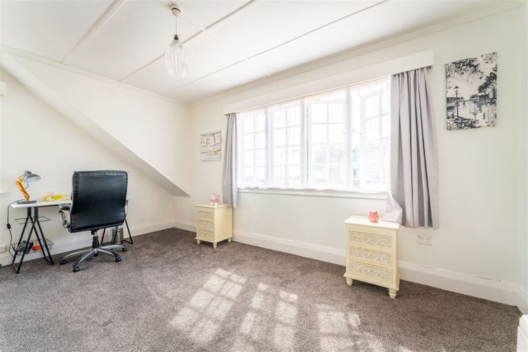 Photo of property in 6 Ure Street, South Hill, Oamaru, 9400