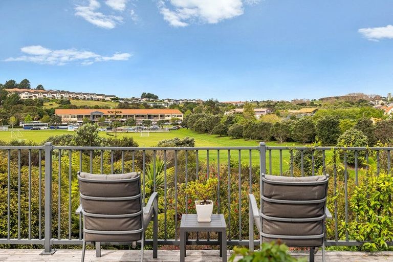 Photo of property in 2 Bella Vista Drive, Gulf Harbour, Whangaparaoa, 0930