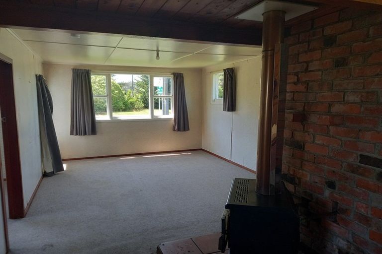 Photo of property in 25 Main Road, Tuatapere, 9620