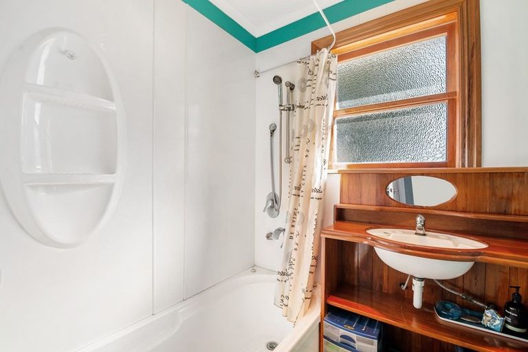 Photo of property in 37 Scott Avenue, Owhata, Rotorua, 3010
