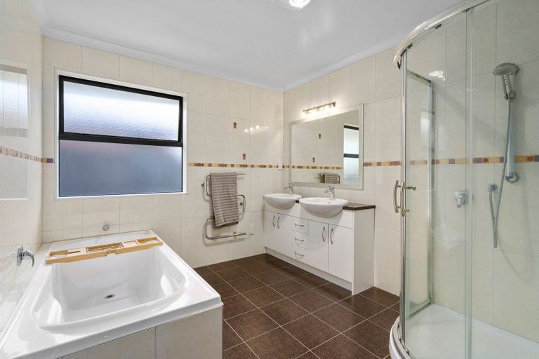 Photo of property in 1 Jasmine Place, Cambridge, 3434