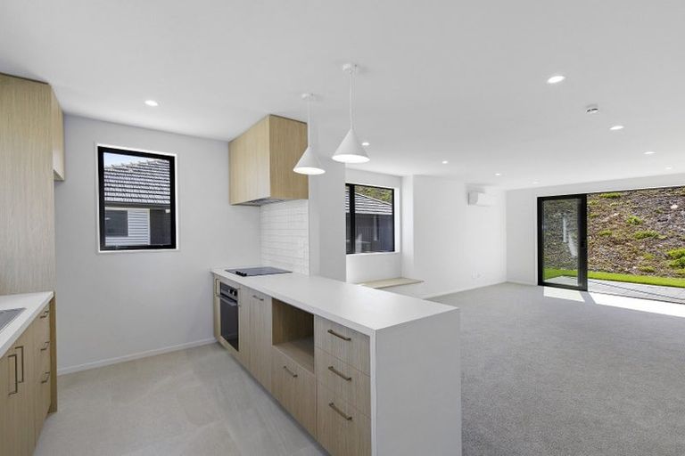 Photo of property in 29 Turtleback Avenue, Whitby, 5024