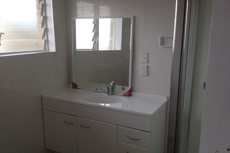 Photo of property in 26 Rimu Street, New Lynn, Auckland, 0600