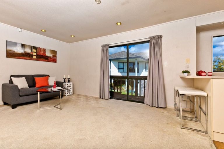 Photo of property in 21 Gala Place, Henderson, Auckland, 0612