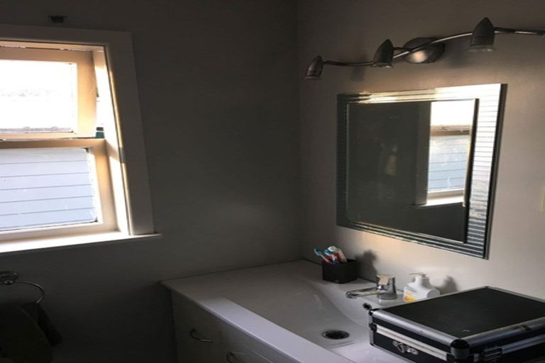 Photo of property in 2/170 Old Wairoa Road, Papakura, 2110