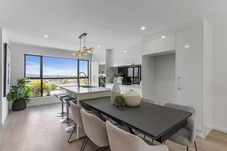 Photo of property in 8e Howe Street, Howick, Auckland, 2014