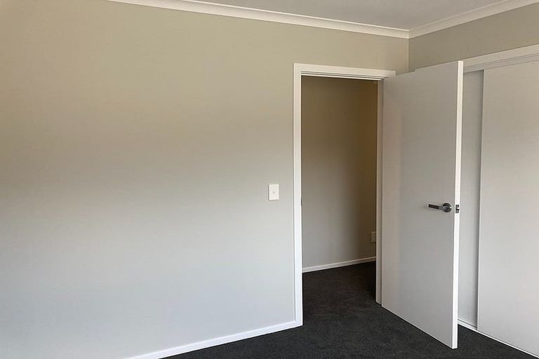 Photo of property in 32 Grovedale Square, Wainuiomata, Lower Hutt, 5014